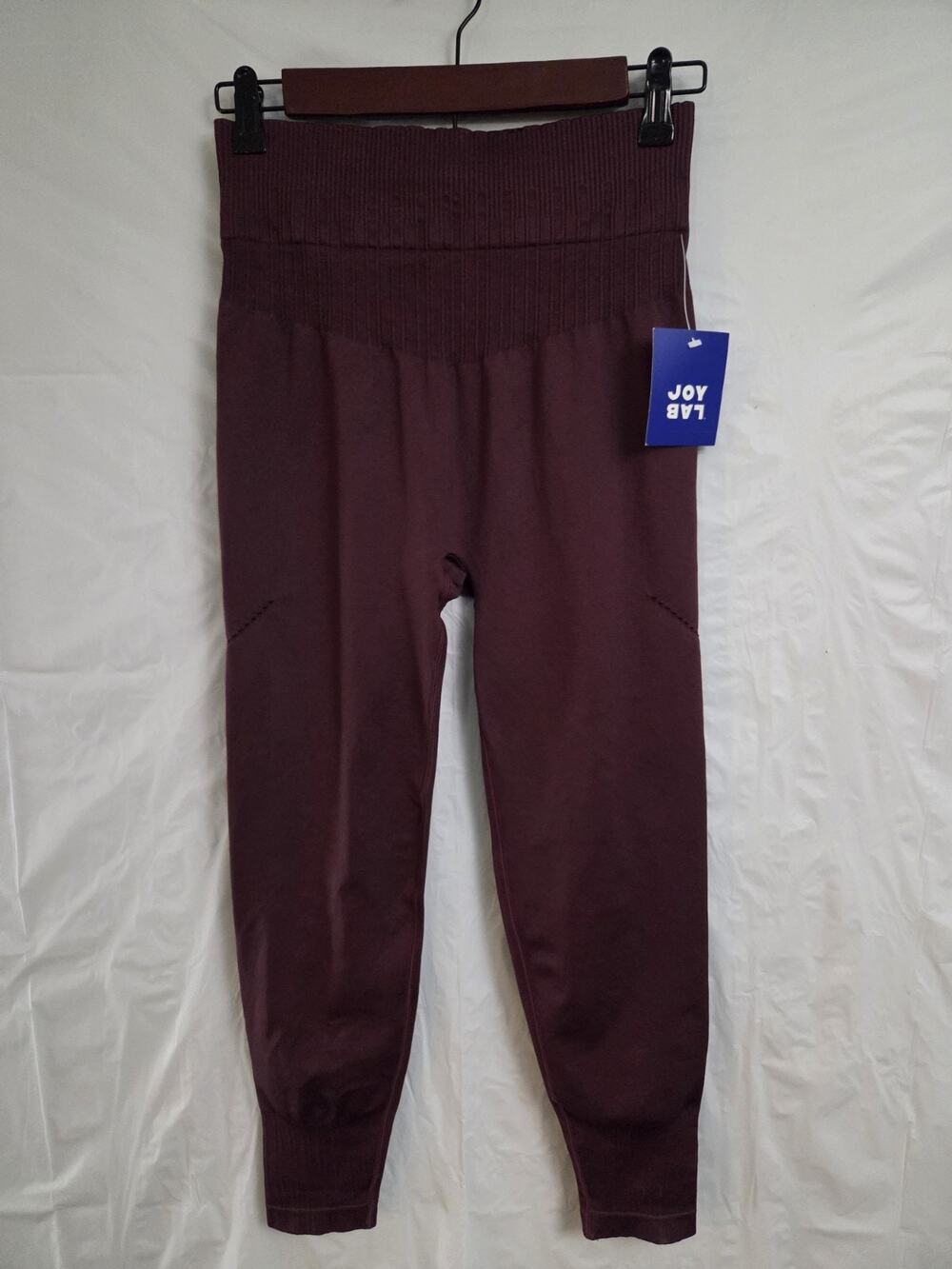 NWT JoyLab Leggings 7/8 Womens Size Medium Seamless Wine-Red Ribbed Compression